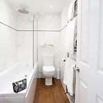 Bed & Breakfast Elder Grove 4*
