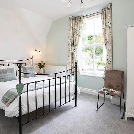 Bed & Breakfast Elder Grove 4*