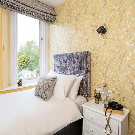 Bed & Breakfast Elder Grove 4*