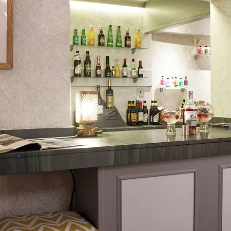 Bed & Breakfast Elder Grove 4*