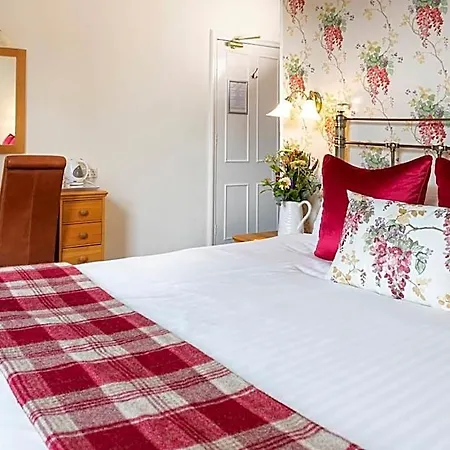 Bed & Breakfast Elder Grove 4*