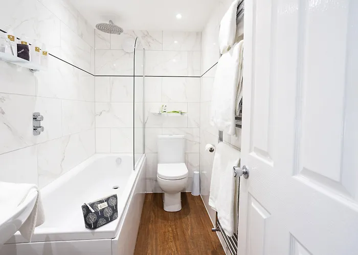 Bed & Breakfast Elder Grove 4*